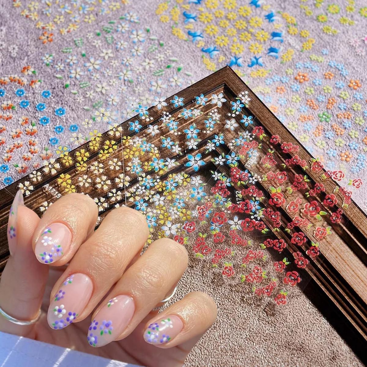 SPLOCUDU floral decals suit nails, phone cases, and crafts.