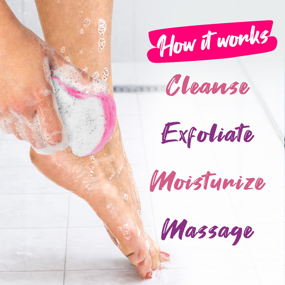 Spongeables Pedi Scrub lado texturizado exfolia talones y suaviza la piel.