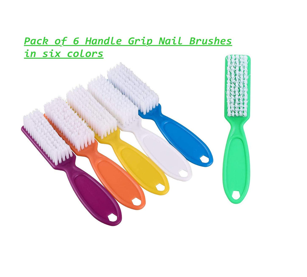 SQULIGT green handle grip nail brush designed for comfortable cleaning routines.