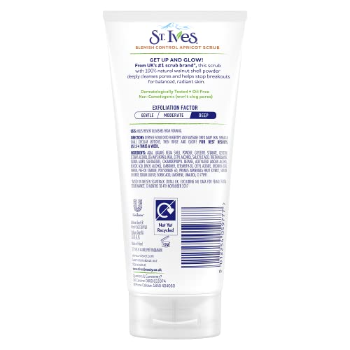 St. Ives Gentle Apricot Scrub texture close-up with apricot particles for gentle exfoliation.