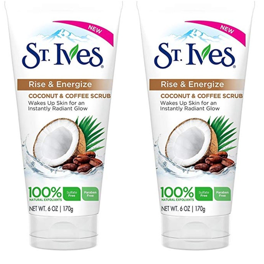 Paquete de dos exfoliantes St Ives, ideal para rituales de cuidado diario.
