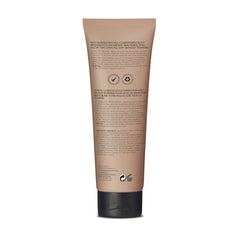 St.Tropez Instant Glow with mitt demonstrates easy, streak-free application.
