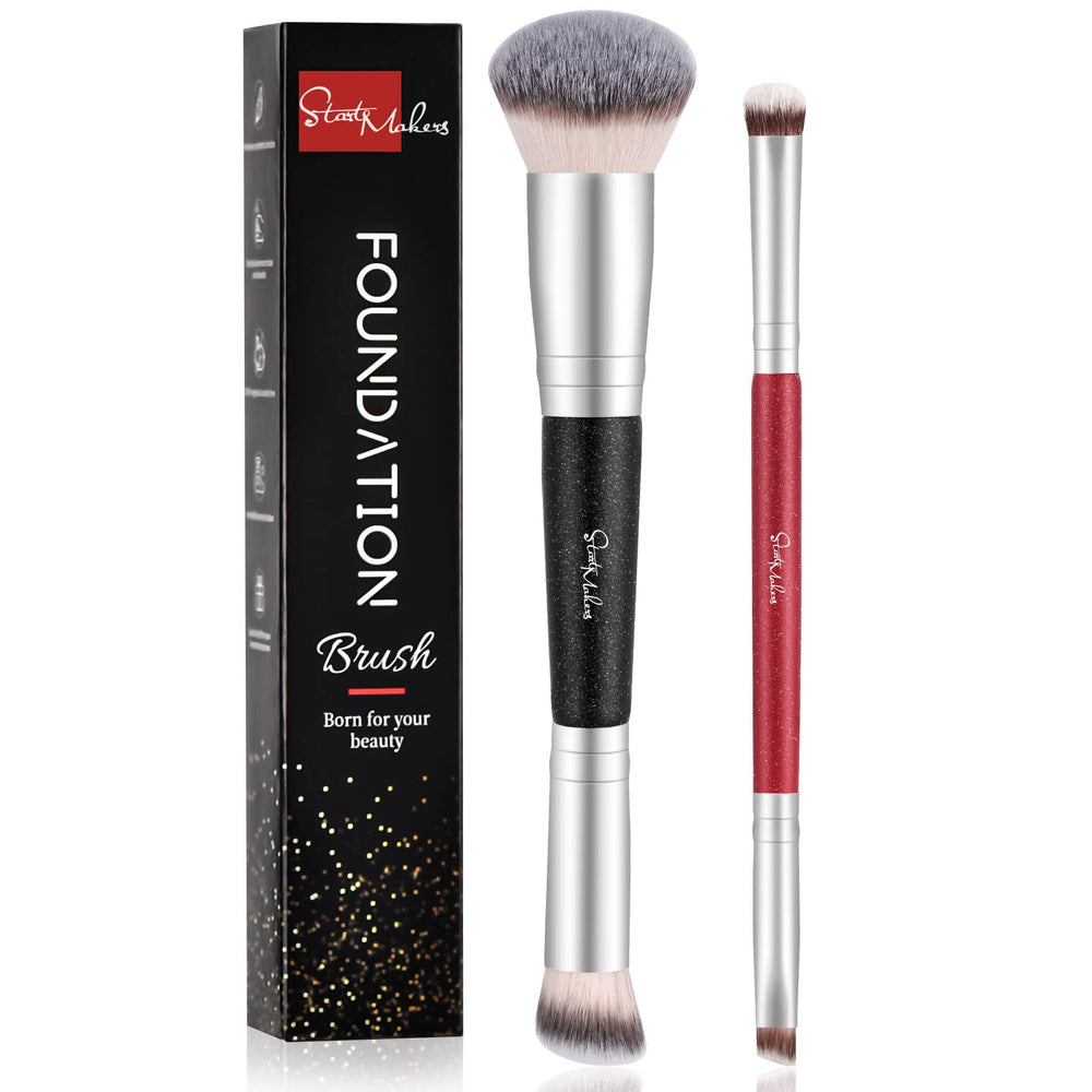 START MAKERS dual-ended foundation brush close-up for smooth, even coverage.