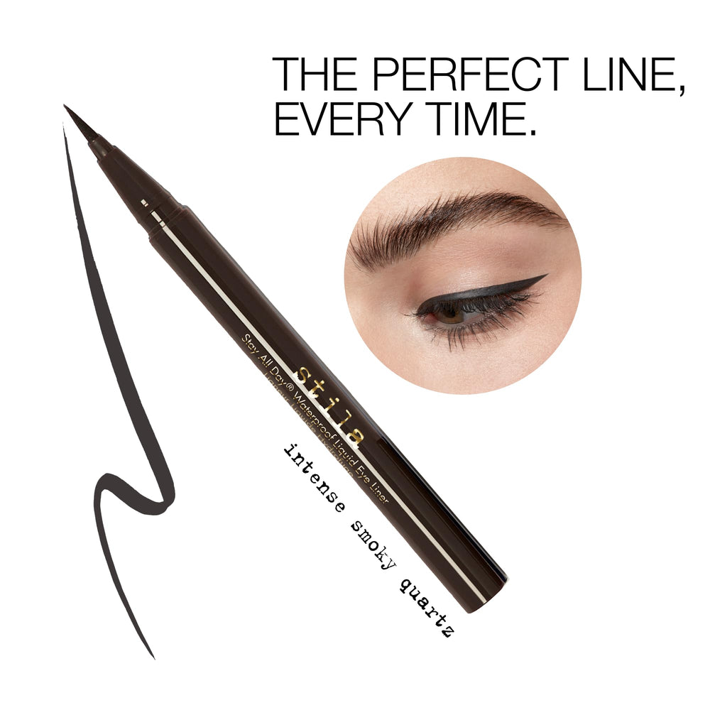Delineador de stila con acabado satinado para ojos definidos.