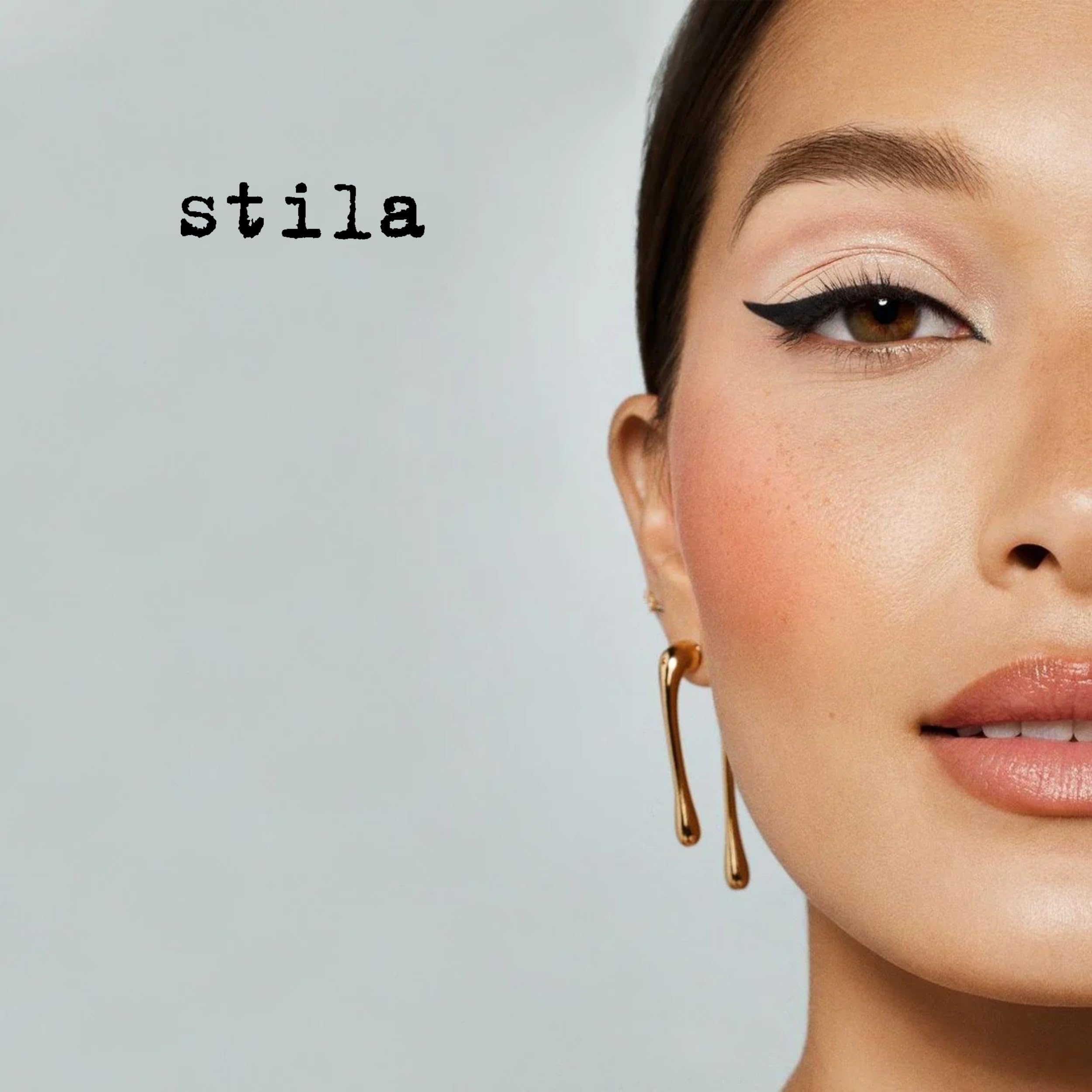 Stila Stay All Day Waterproof Eyeliner packaging and 0.016 oz size.