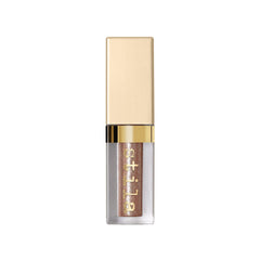 stila Kitten Karma: destellos perlados que iluminan la mirada.