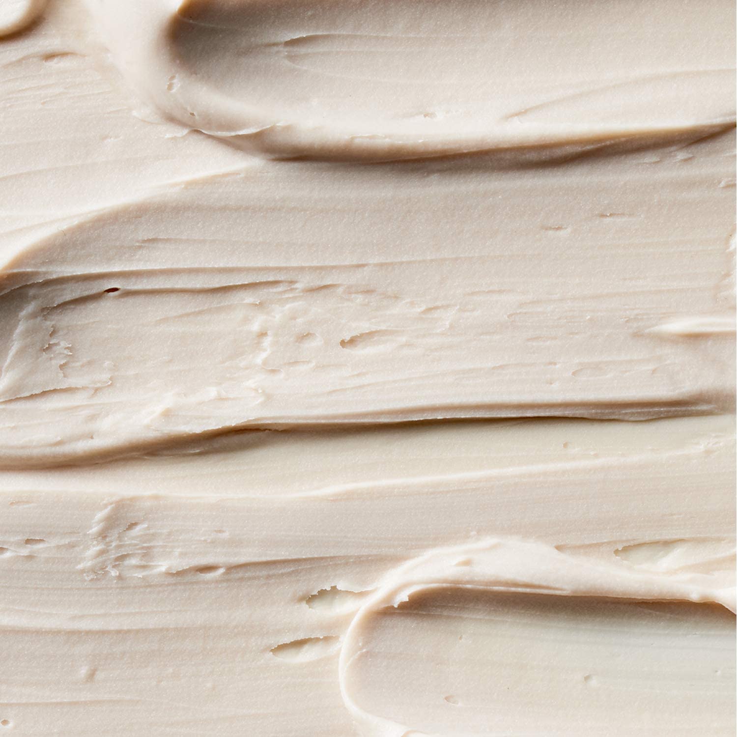 STMNT Dry Clay applied to damp hair delivers rugged texture with lasting definition.