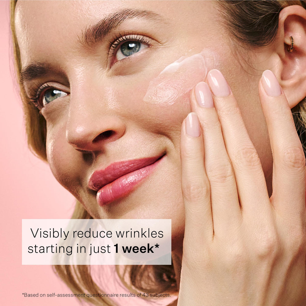 StriVectin SD Advanced Plus elastic texture closeup conveying softer, plumper look