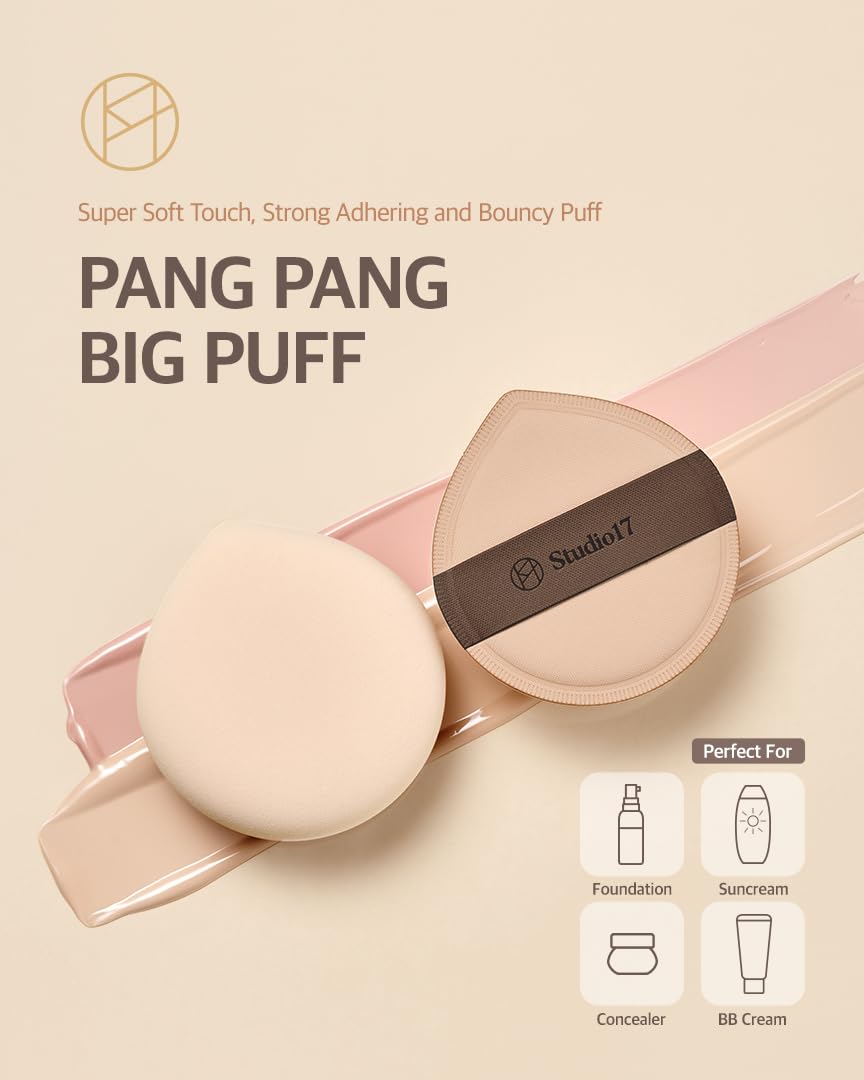STUDIO17 Pang Pang makeup puff in case-pack for clean storage and travel.