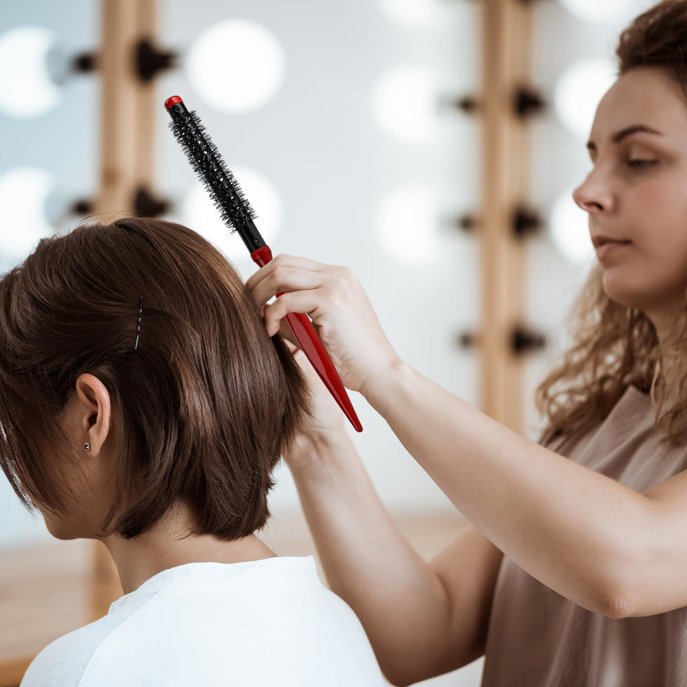 Styquenzer ergonomic non-slip handle round brush provides comfortable grip during styling