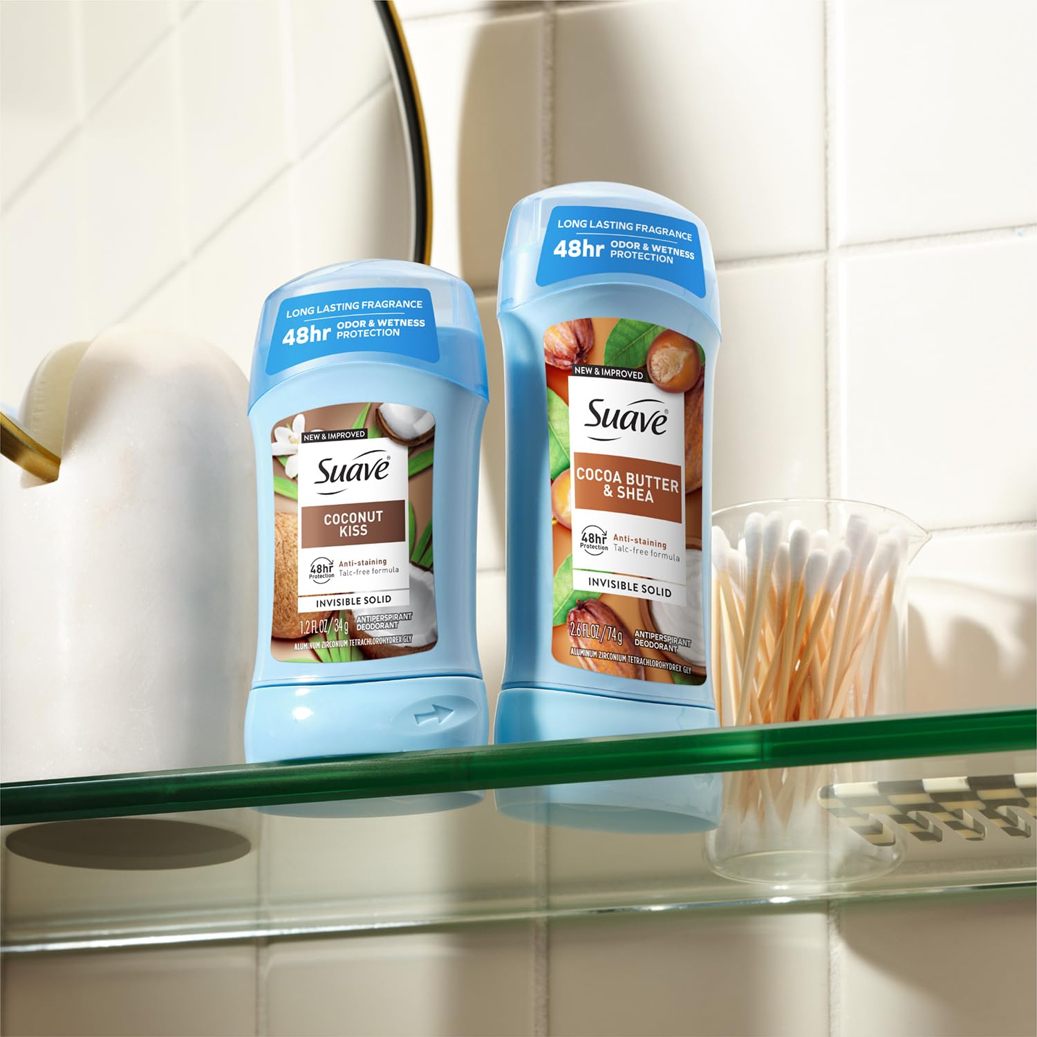 Diseño cómodo de aplicación suave en las axilas con Suave Coconut Kiss.