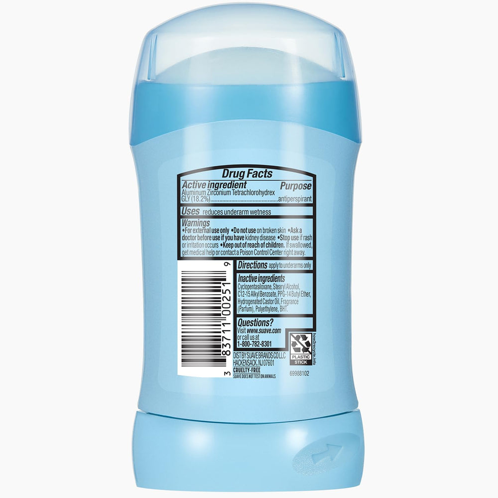 Apply Suave Coconut Kiss en barra para frescura continua durante el día.