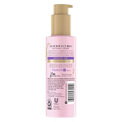 Suave Crema Definición Rizos: aplicación en manos para rizos manejables.