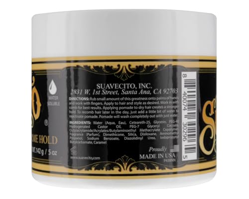 Suavecito Pomade Firme: textura cremosa para una aplicación suave.