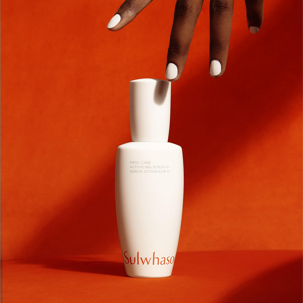Sulwhasoo First Care Trial Kit step3 massage illustrates final cream application for a smooth finish