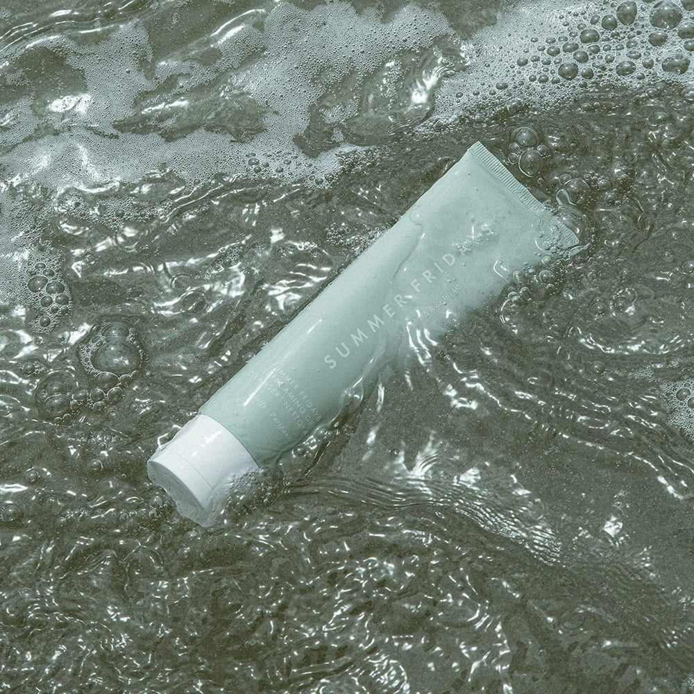 Summer Fridays Super Amino Gel Cleanser maris sal mineral infusion calms irritation on skin.