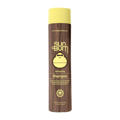 Sun Bum champú revitalizante, botella vertida, hidrata profundamente el cabello.