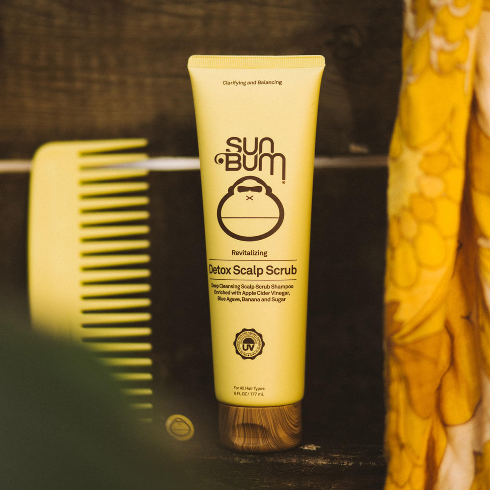 Sun Bum desintoxicante aceite de coco y pulpa de banana, hidratación nutritiva.