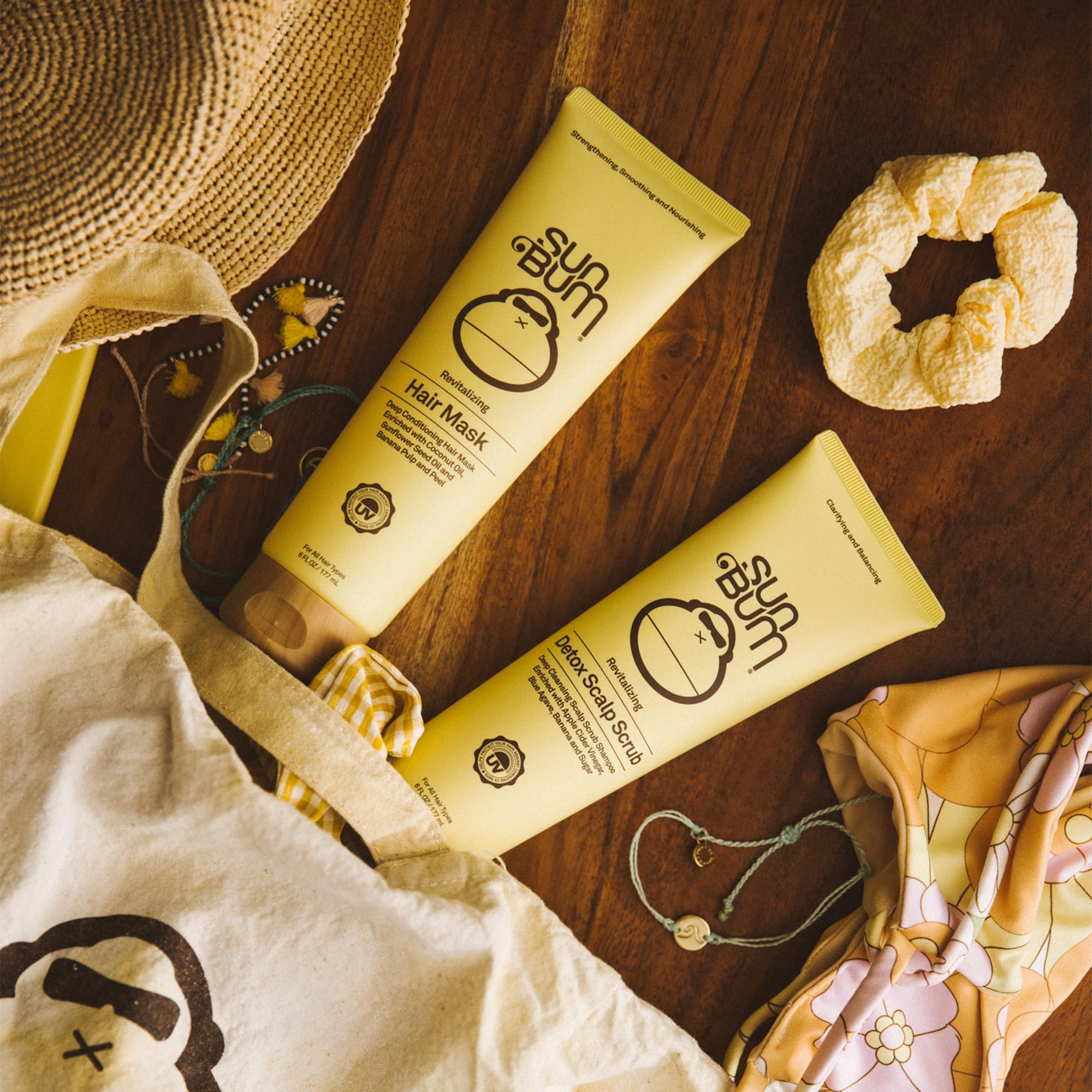 Sun Bum desintoxicante cabello sano y brillo natural tras uso.