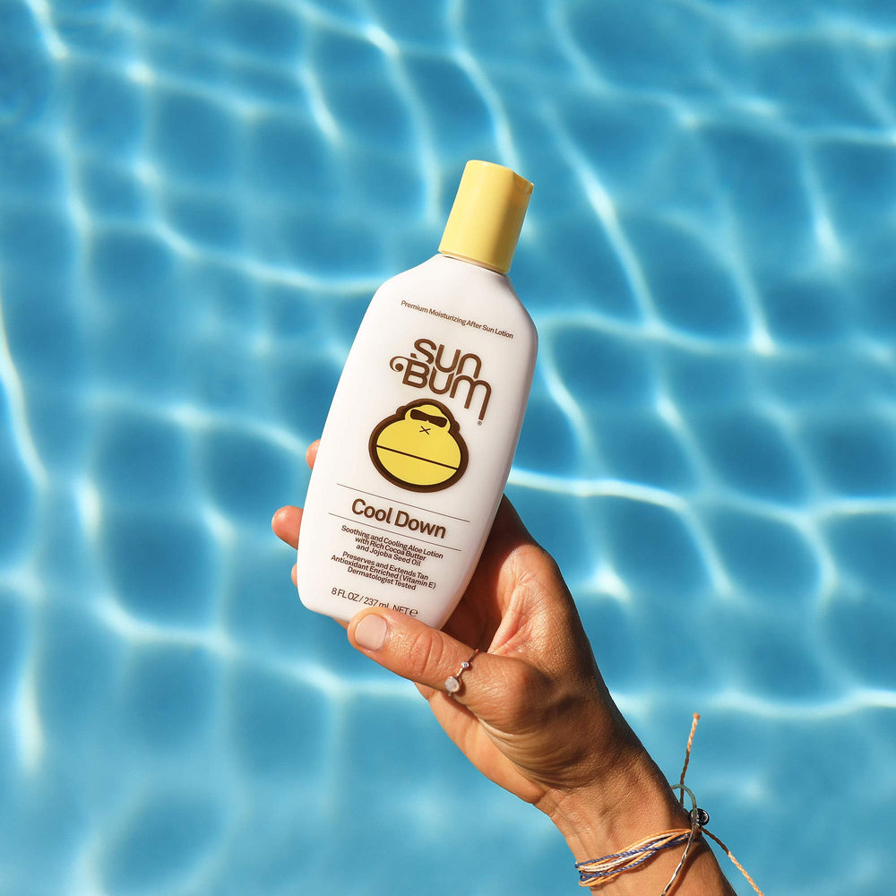 Sun Bum textura ligera, absorbe rápido para piel después del sol.