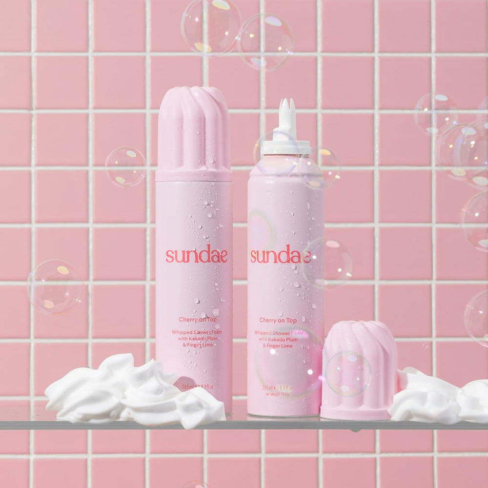 Sundae con ciruela Kakadu y lima dedo, piel nutrida