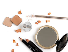 Sun's Out Beauty sharpener with stainless steel blades for a precise point