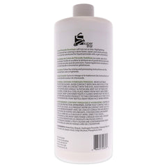 Super Star Cream Developer bottle in use for smooth, precise hair color application.