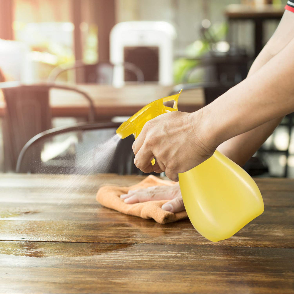 SuperMMarK leak-proof seal helps prevent drips when storing or transporting liquids.