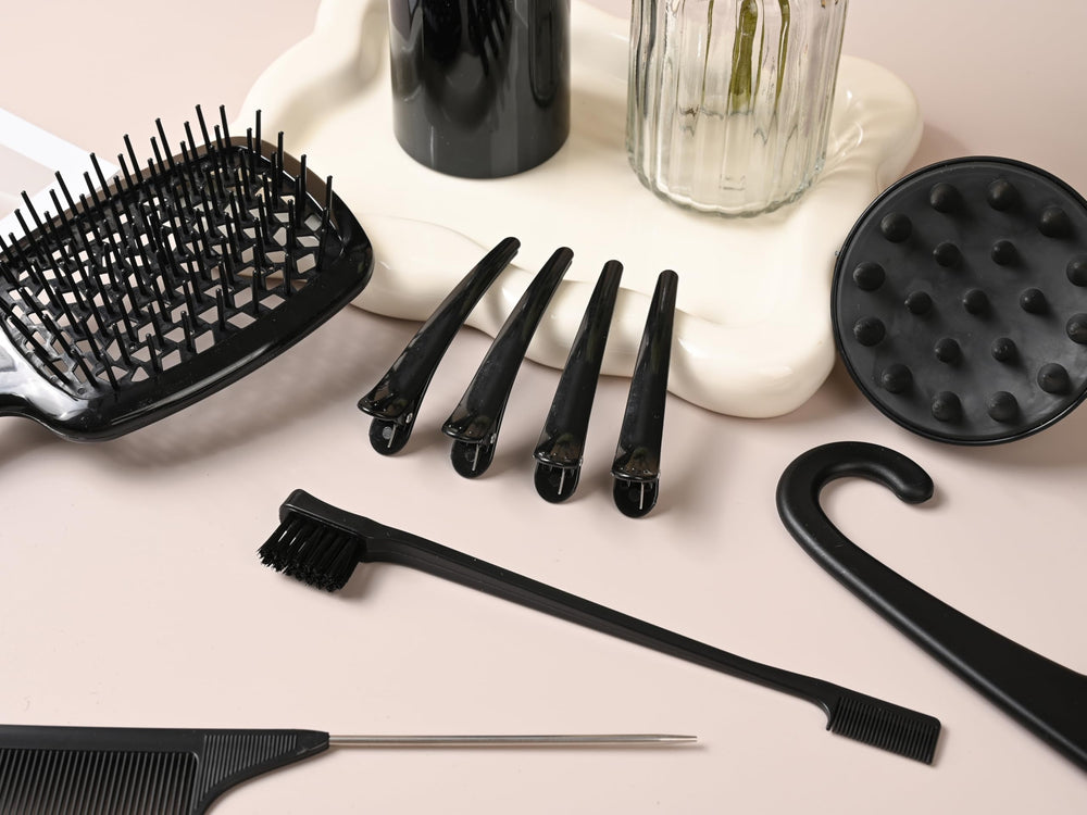 SUPHOUSE storage pouch keeps tools organized for travel.