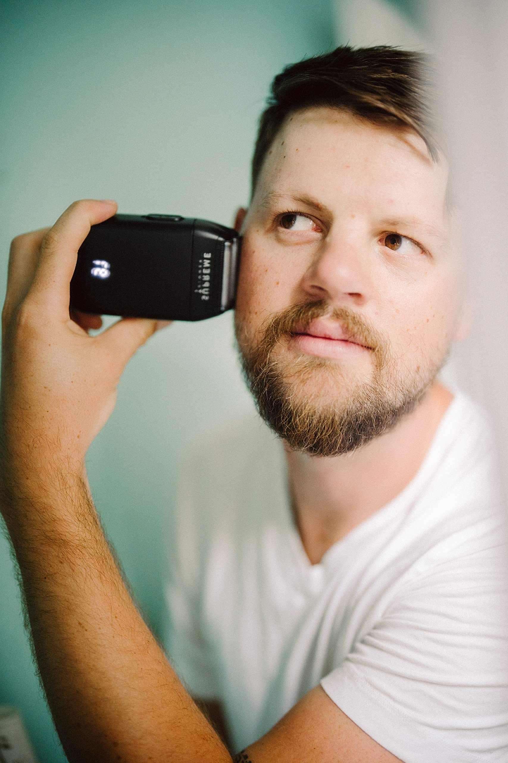 Maintaining a bald look with STF602 for bald-head grooming