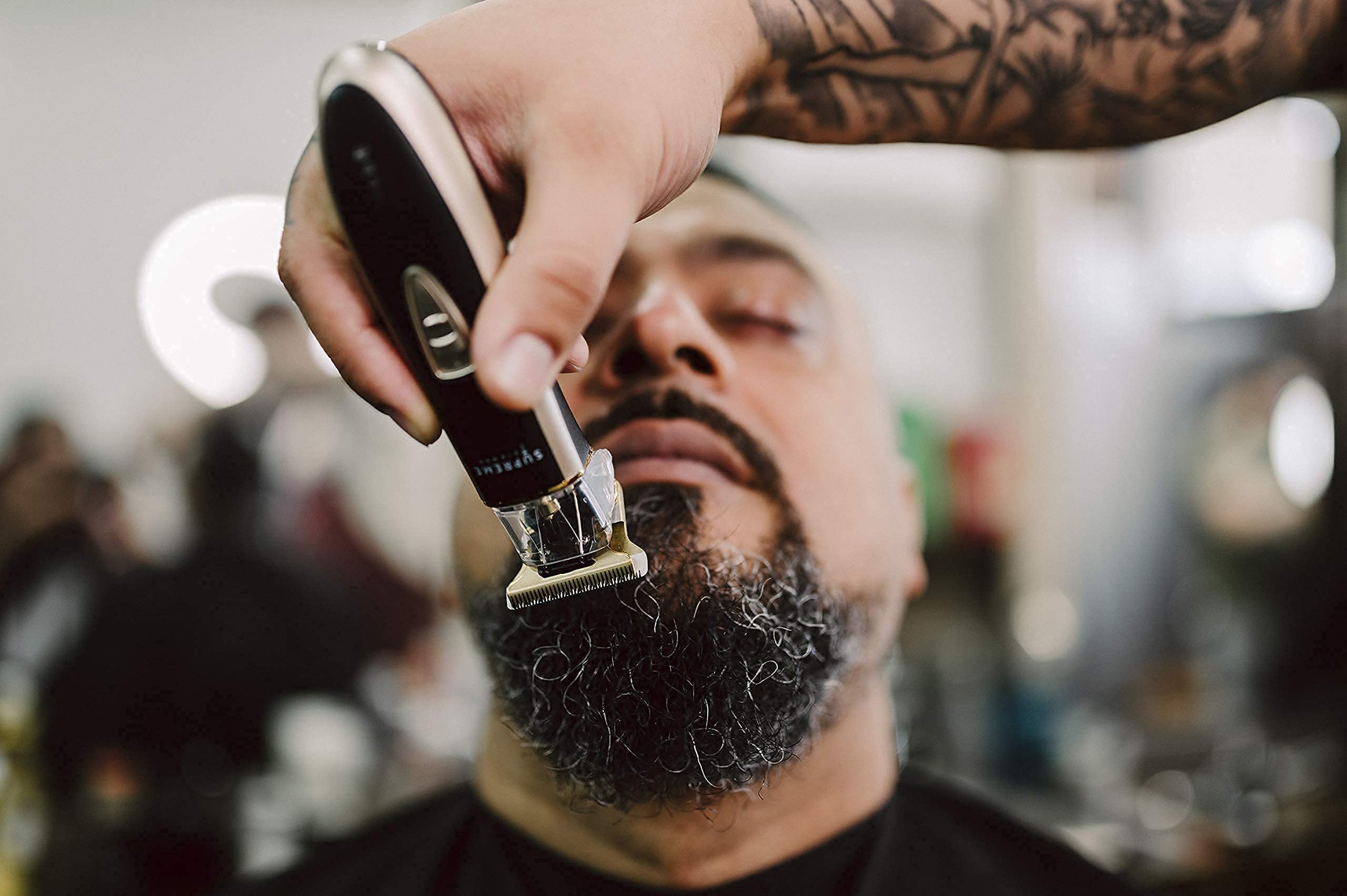 Supreme Trimmer T Shaper lightweight design offers comfortable handling