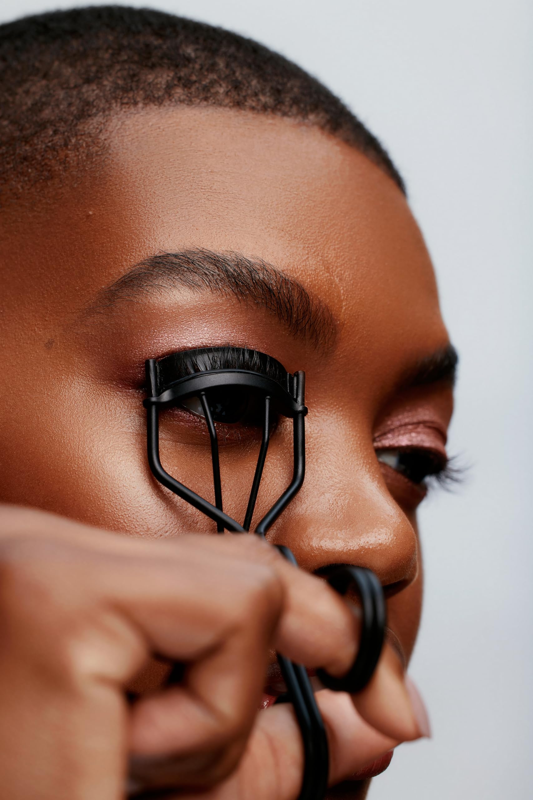 Surratt Relevee Lash Curler packaging for easy storage