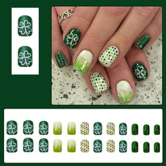 Uñas Sutaozhi San Patricio Frances con trébol verde, diseño elegante para ocasiones.