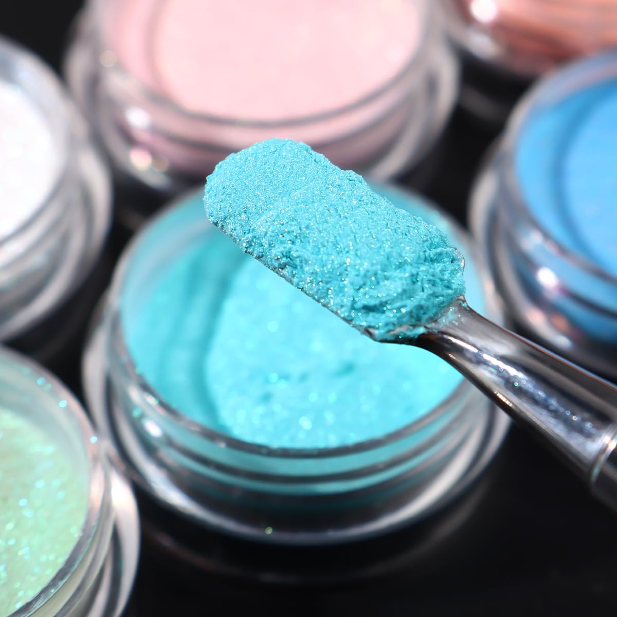 SUTOZMIWE uso en gel UV u uñas naturales o tips.
