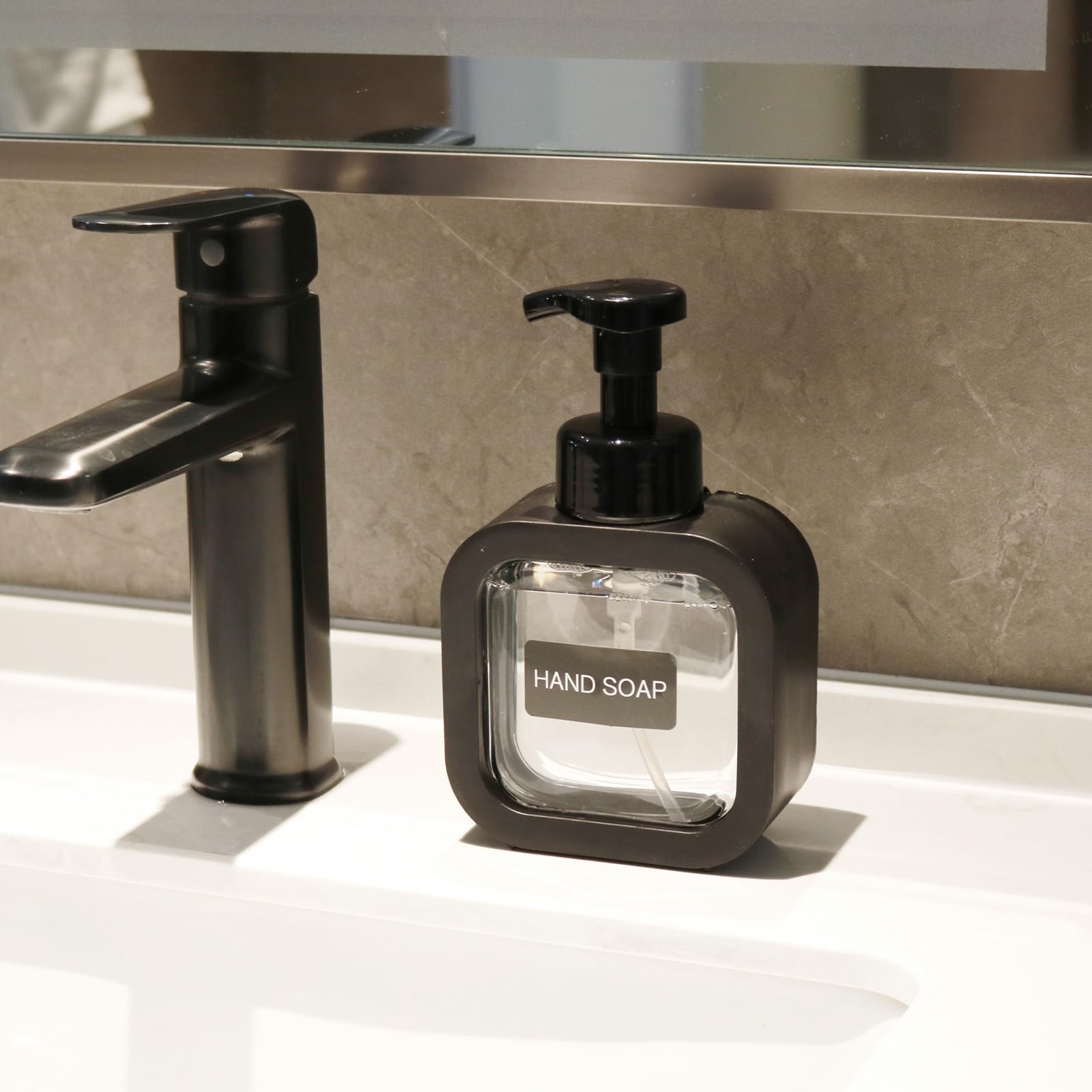 SVLX YIXVN travel clip prevents foam leaks during trips.