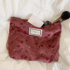 SxoSyo embossed romantic design detail enhances everyday makeup style