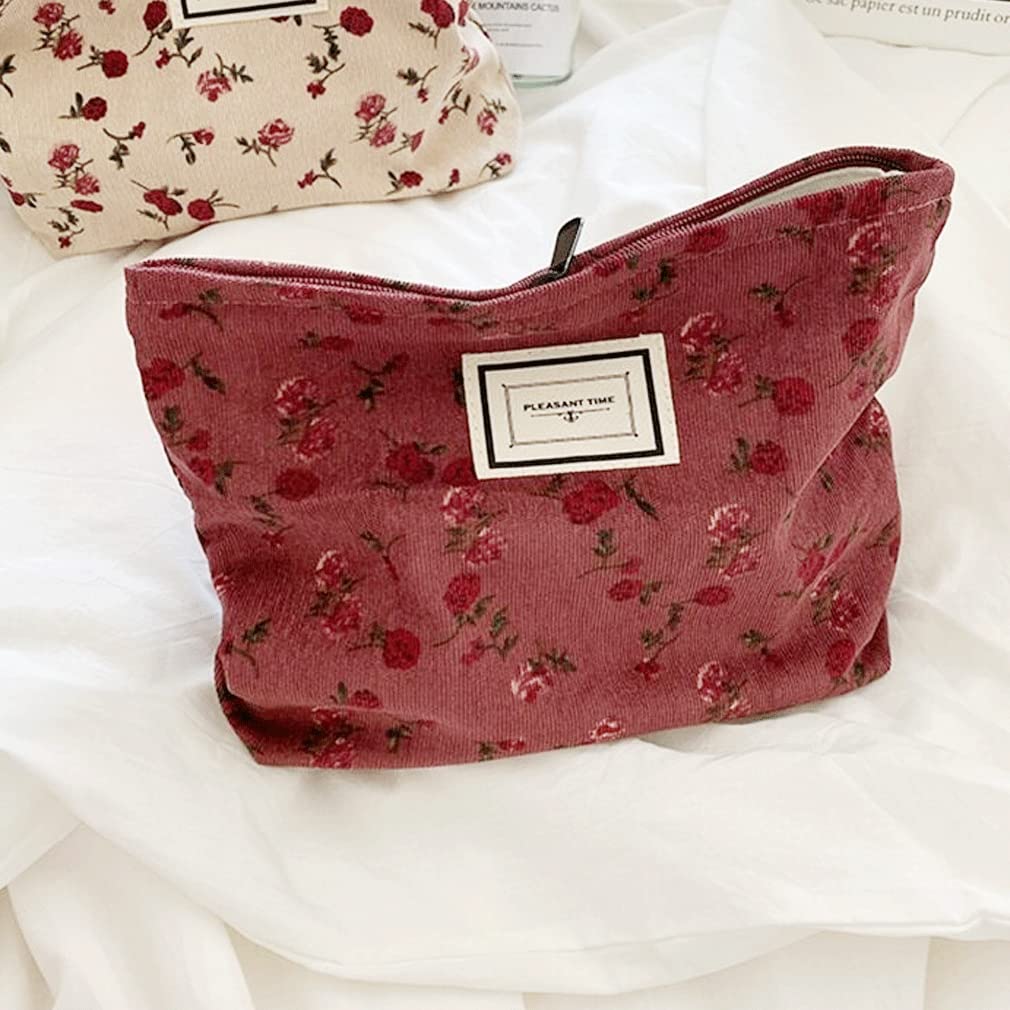SxoSyo large capacity cosmetic bag with brush storage solution