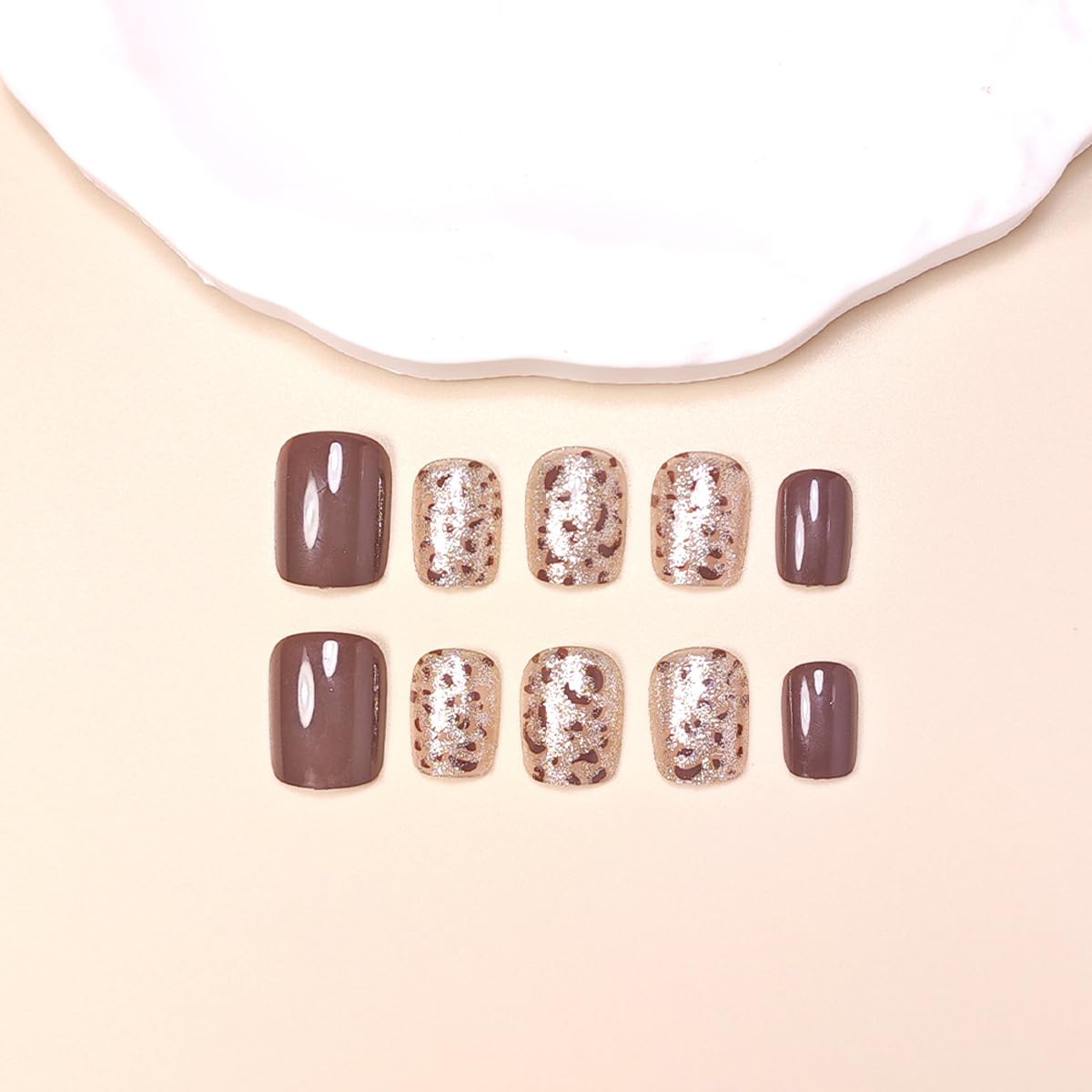 Detalle leopardo con brillo SYPAFG para ocasiones especiales.