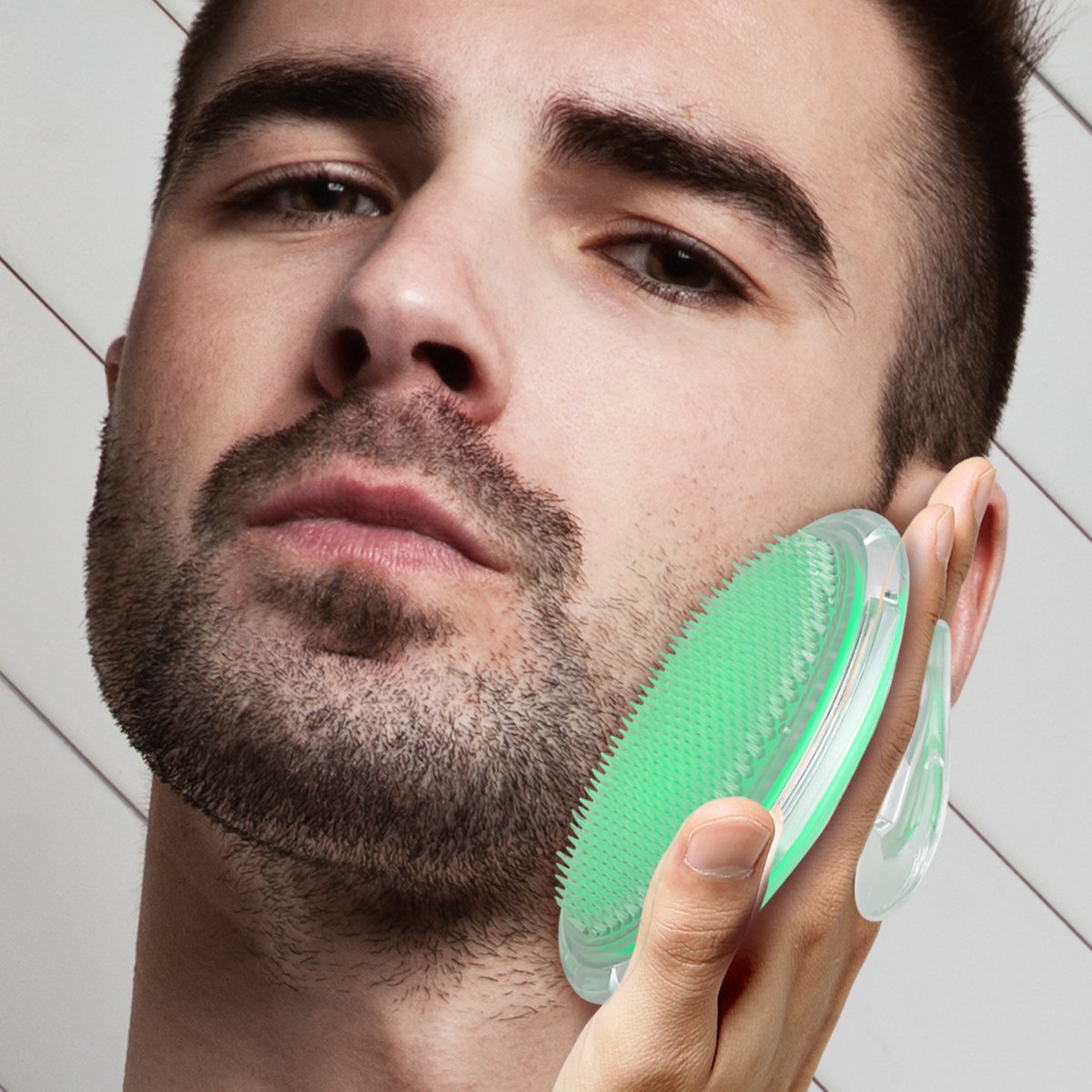 TailaiMei exfoliating brush for back to reach hard-to-reach areas.