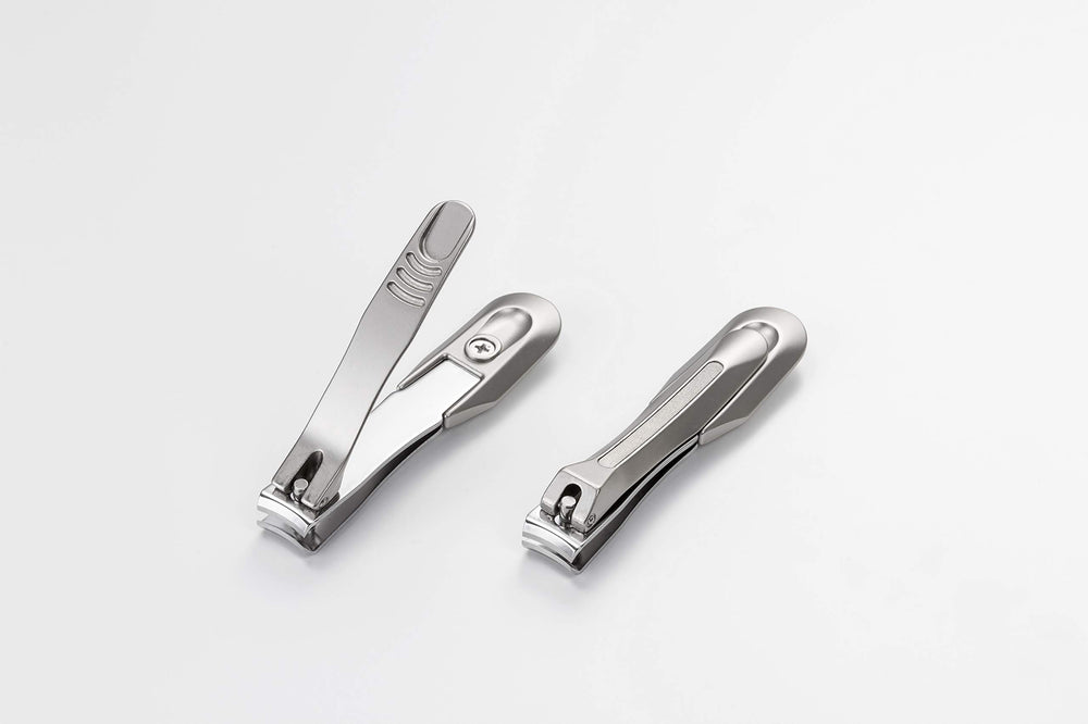 Takumi No Waza G-1205 nail clipper blade close-up on hardened steel edge