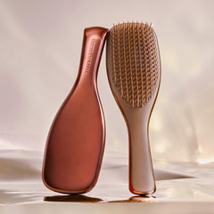 Tangle Teezer Chrome Ultimate Detangler in shower-ready grip for conditioner distribution