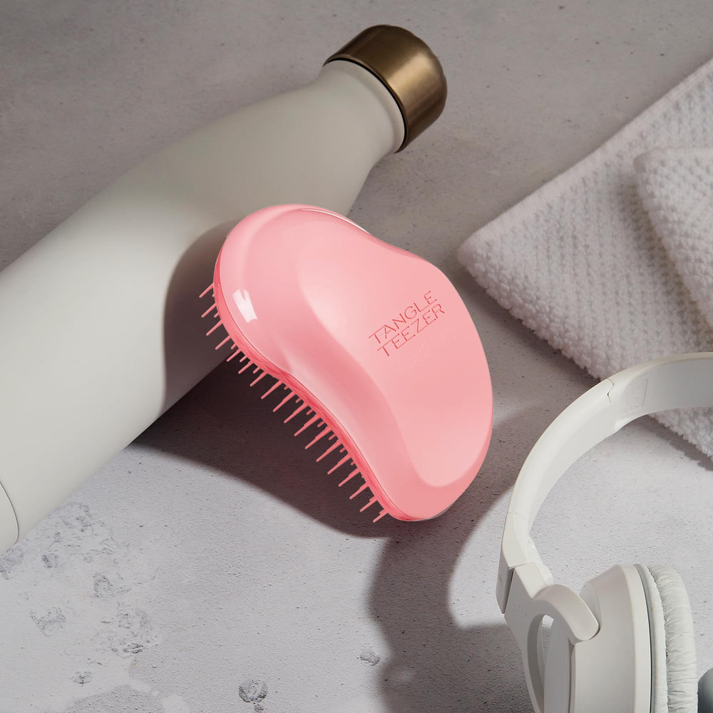 Tangle Teezer Original Detangler teeth-detail shows firm-flex teeth