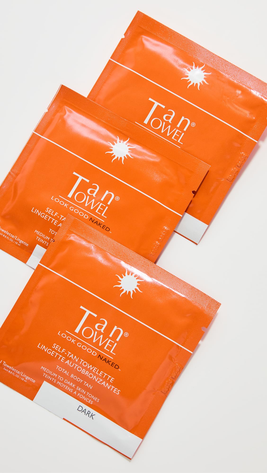 TanTowel Dark color developing in 2–4 hours for a natural-looking glow.