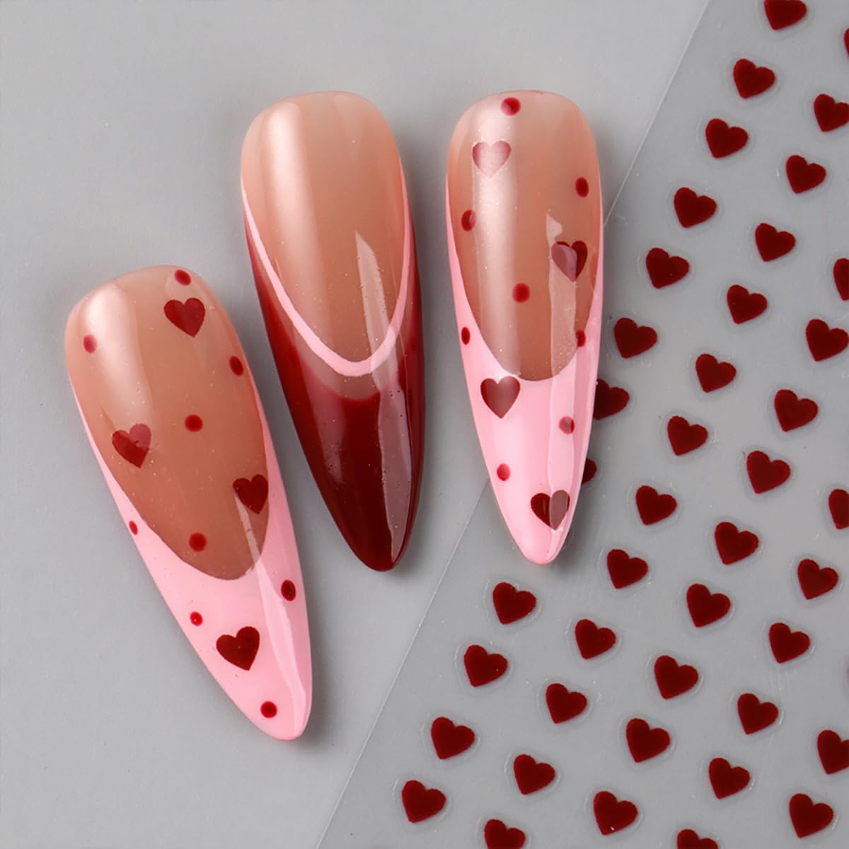 Rosas y corazones de TANYOOTO para uñas encantadoras.