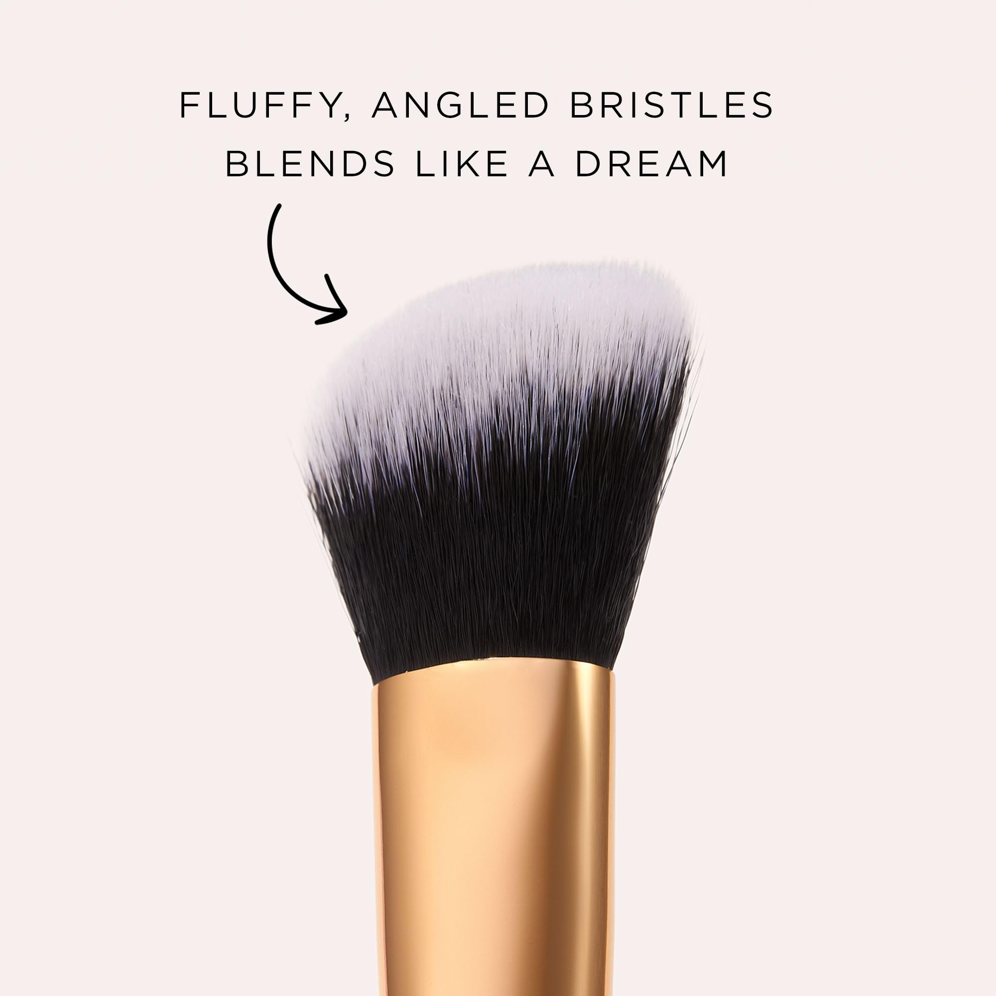 tarte concealer paw brush around the nose for even blending