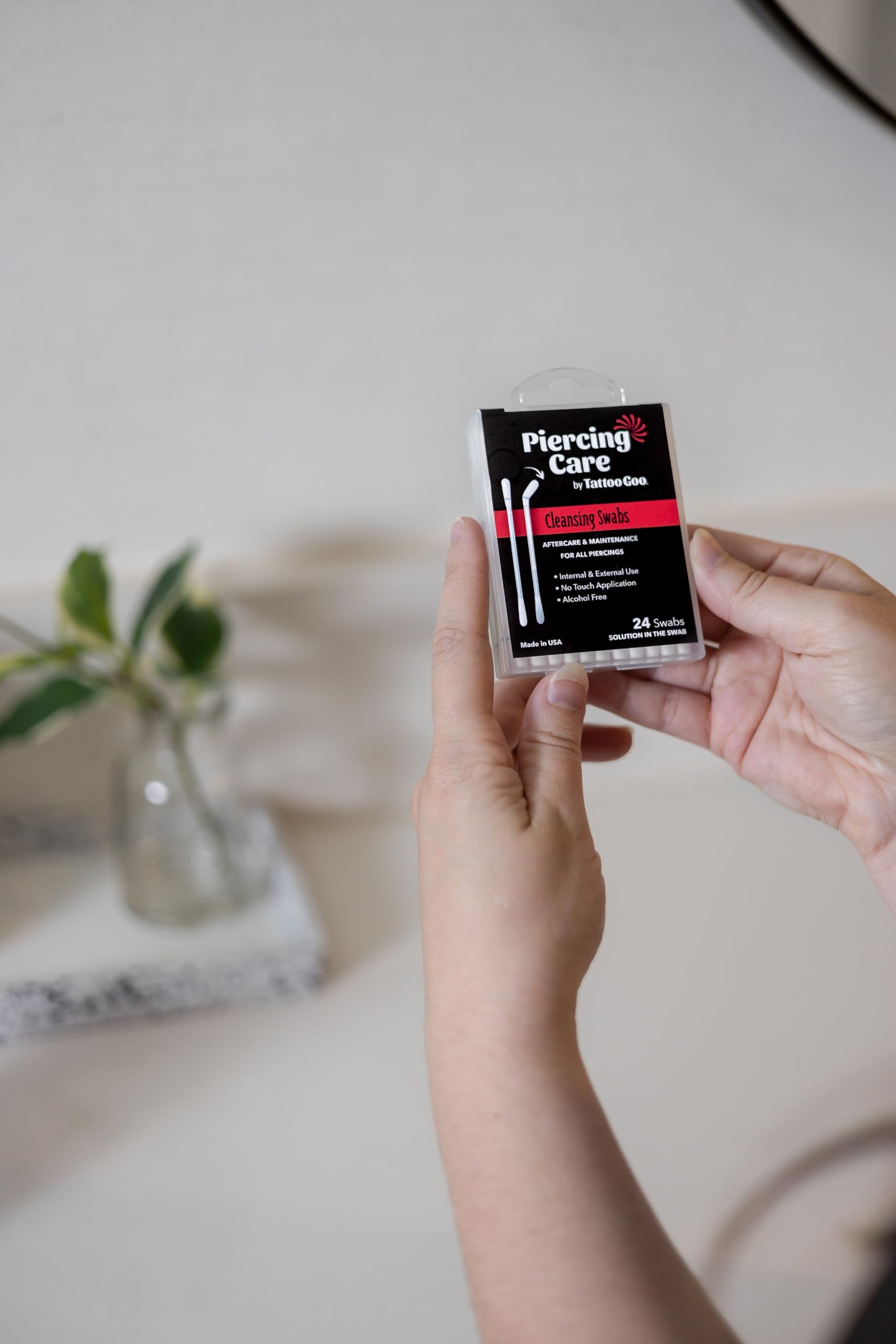 Tattoo Goo Piercing Care: ayuda a mantener higiene sin alcohol para menor irritación.
