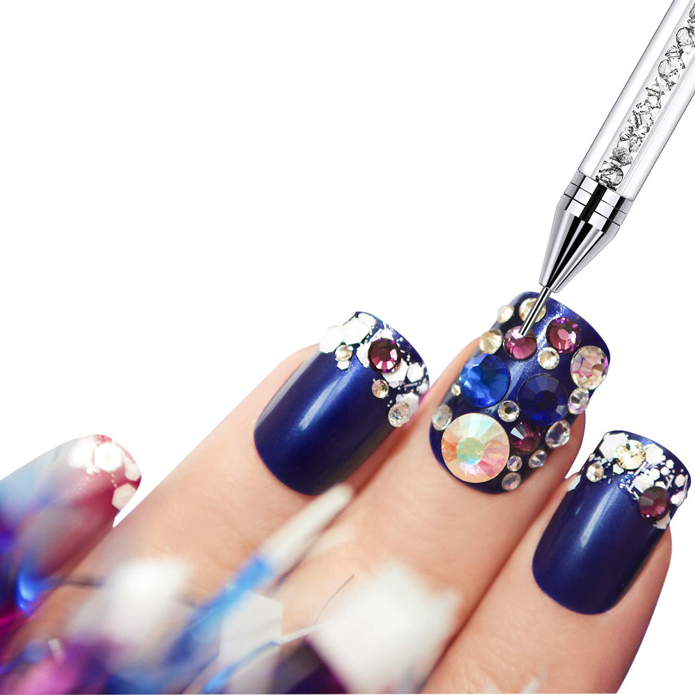 Tatuo Ergonomic grip improves control during intricate nail art.