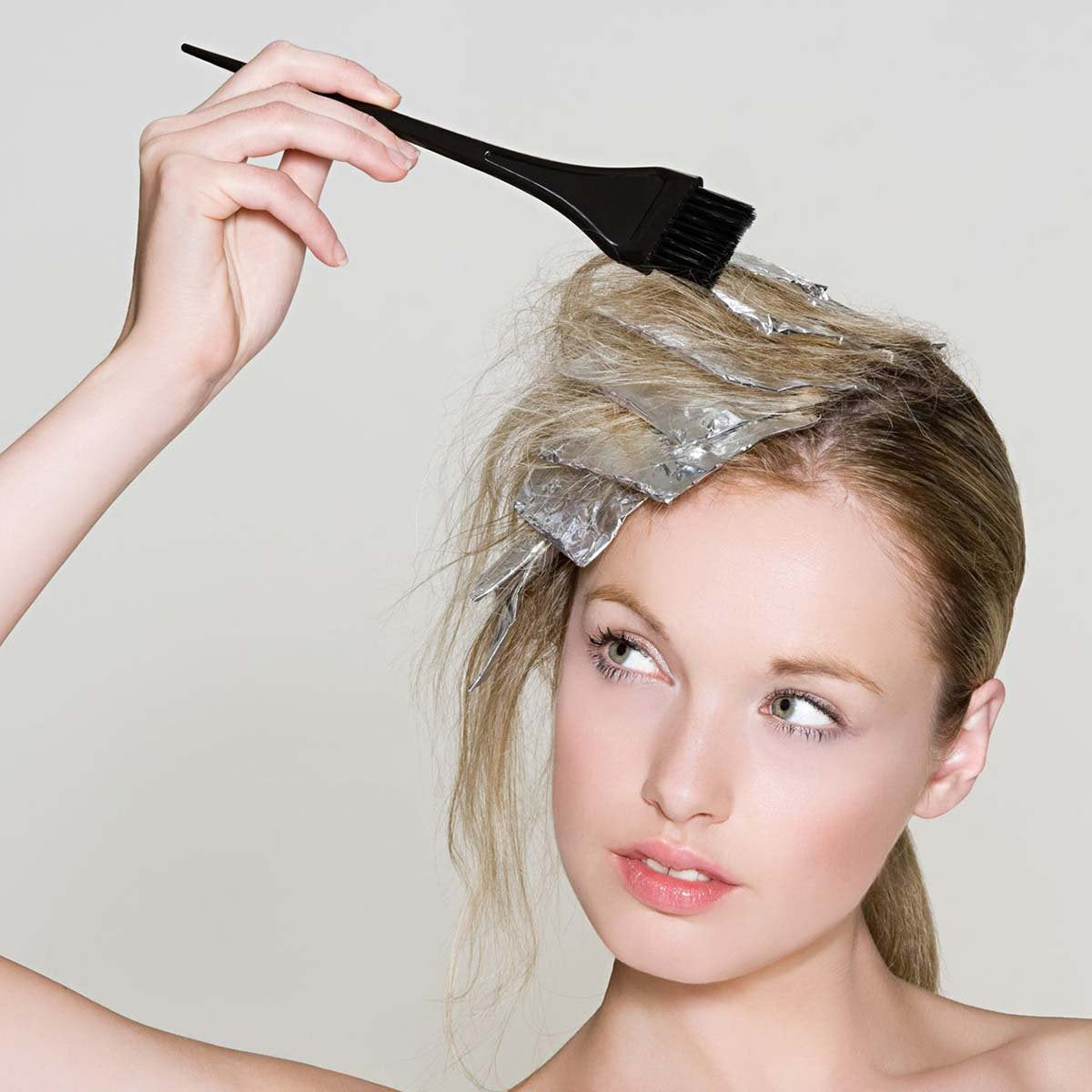 Tbestmax salon-grade hair dye brushes for professional use.
