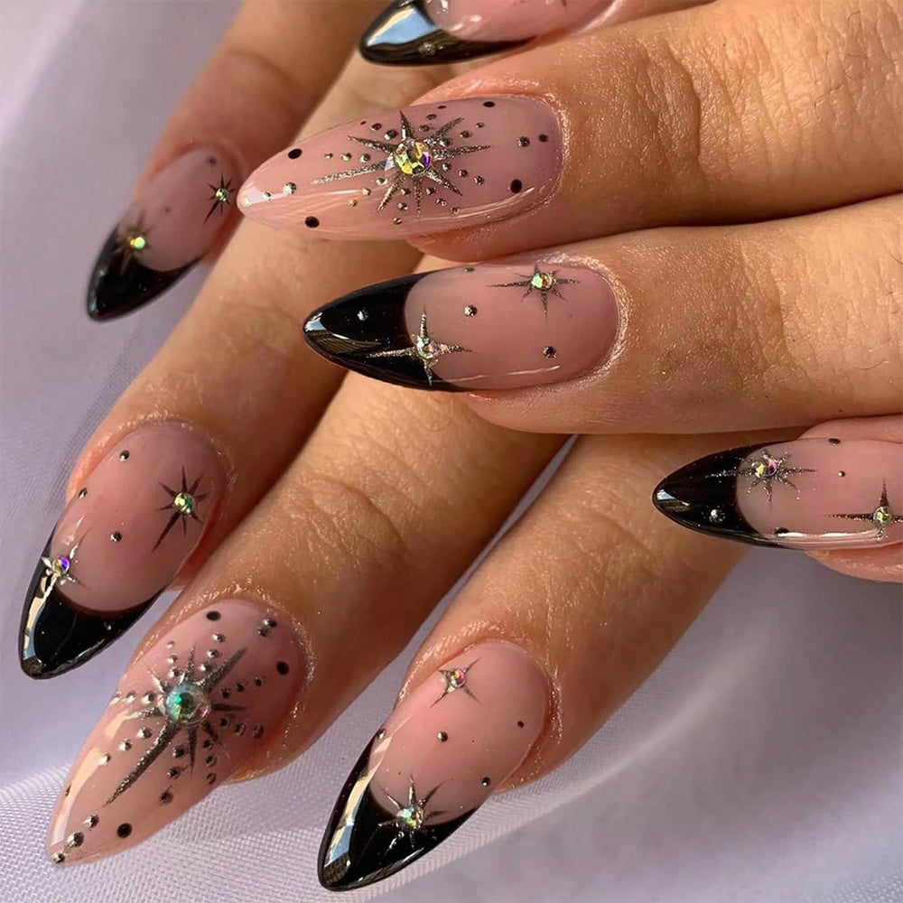 Uñas TBRZTR frances negro con dorado, aspecto sofisticado para cualquier ocasión.