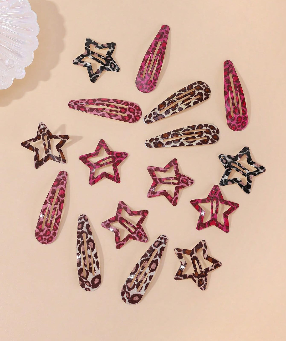 TEBIEKOY star leopard hair clip secures flyaways with a chic touch